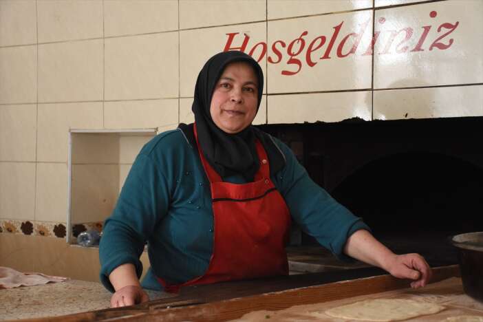 kadin-emeginin-sicak-hikayesi-etliekmek-ile-yazildi