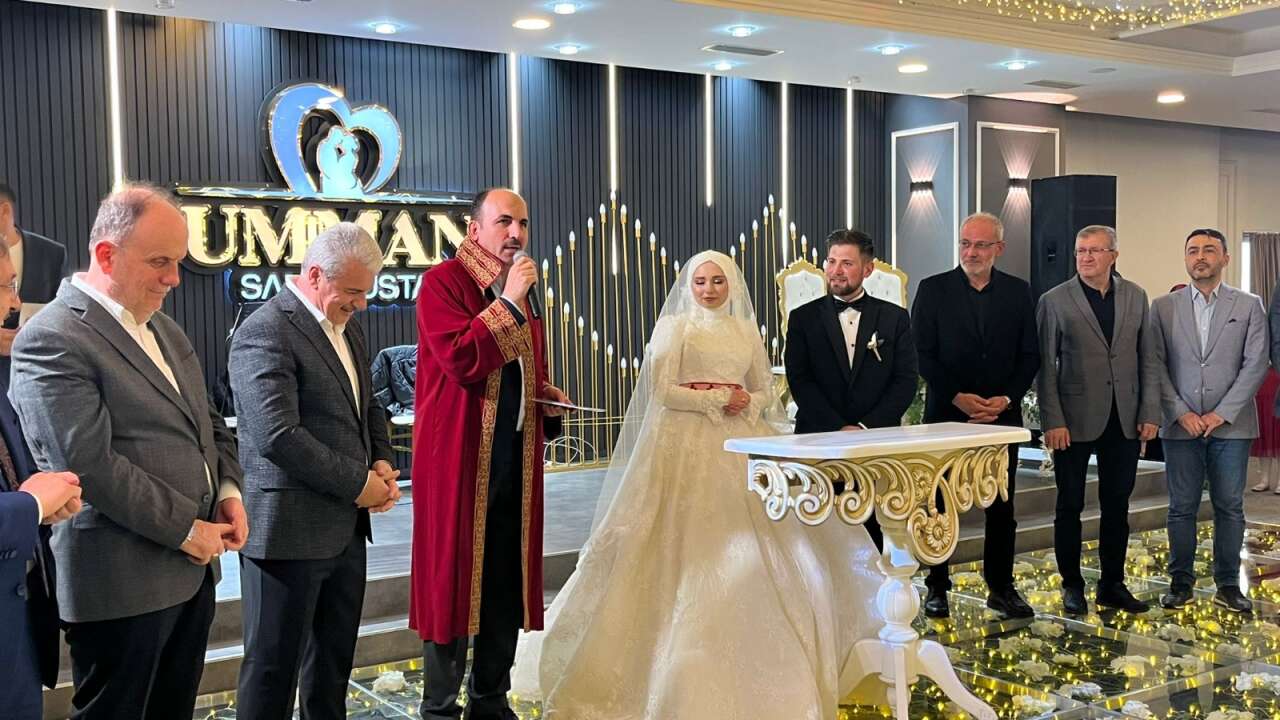 rana-ile-talatin-mutlu-gunu-konyayi-bulusturdu