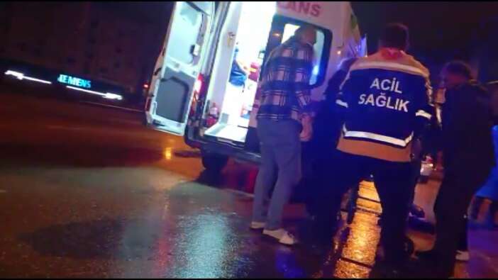 yolun-karsisina-gecmeye-calisan-yayaya-otomobil-carpti-surucu-alkollu-cikti
