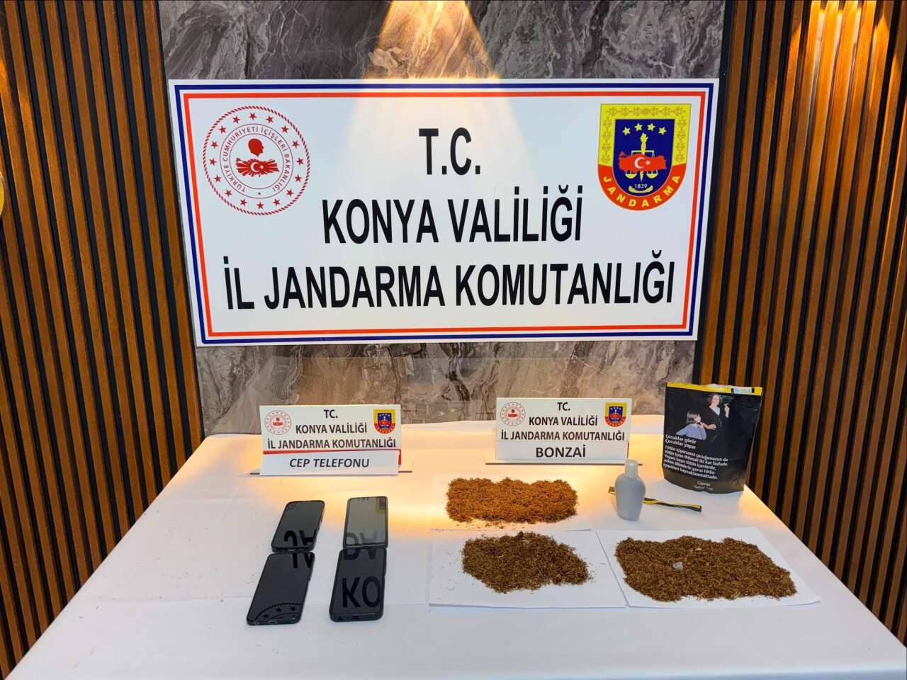konyada-zehir-tacirlerine-darbe-71-kisi-yakalandi-14u-tutuklandi