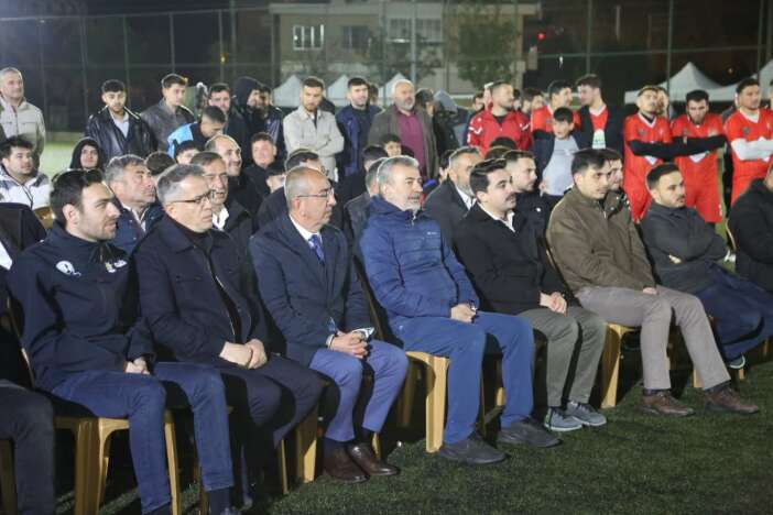 meramda-mahalleler-sahada-bulustu-kardeslik-kazandi