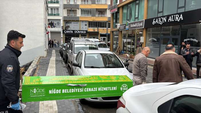 apart-dairede-supheli-olum-26-yasindaki-gencin-cansiz-bedeni-bulundu