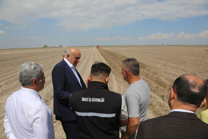 baskan-erkoyuncu-konya-icin-iki-mujdeyi-bir-arada-verdi