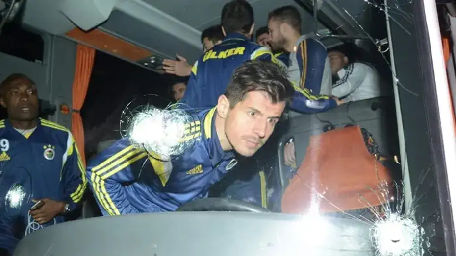 fenerbahce-takim-otobusunun-kursunlandigi-olayla-ilgili-son-karar-verildi