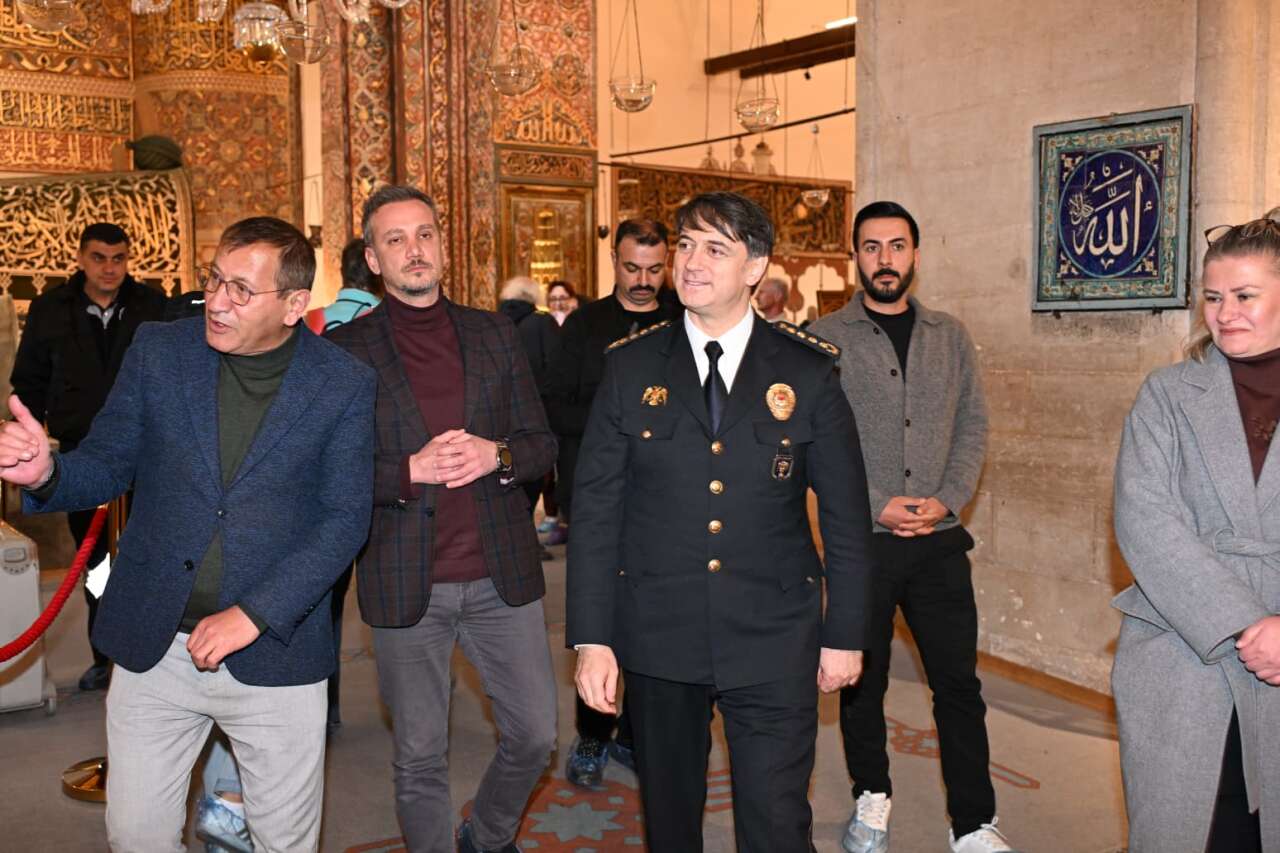 goreve-baslayan-konya-emniyet-muduru-koctan-anlamli-ilk-ziyaret