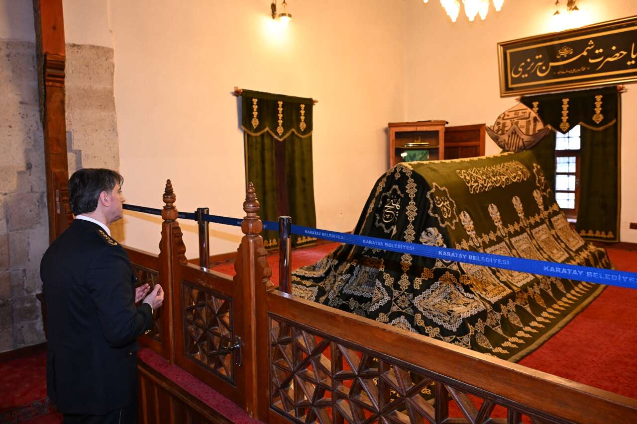 goreve-baslayan-konya-emniyet-muduru-koctan-anlamli-ilk-ziyaret