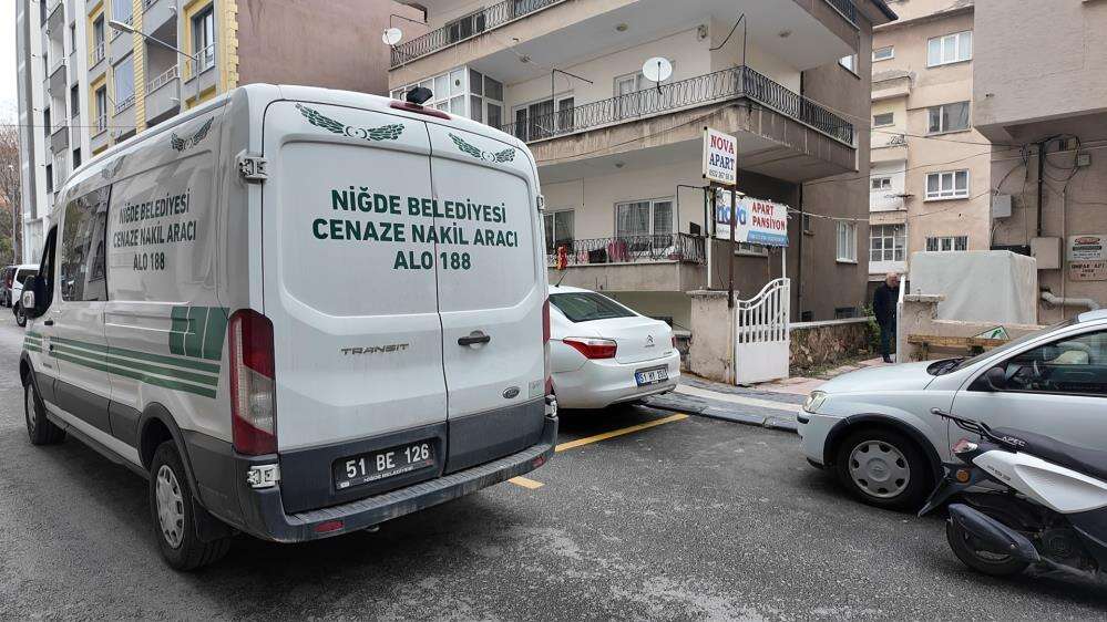apart-dairede-olu-bulunan-konyali-genc-son-yolculuguna-ugurlandi