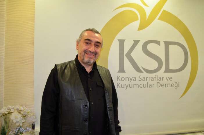 konya-sarraflar-ve-kuyumcular-dernegi-baskani-tahir-azman-kuyumculardan-konyalilara-altinda-gercek-deger-uyarisi