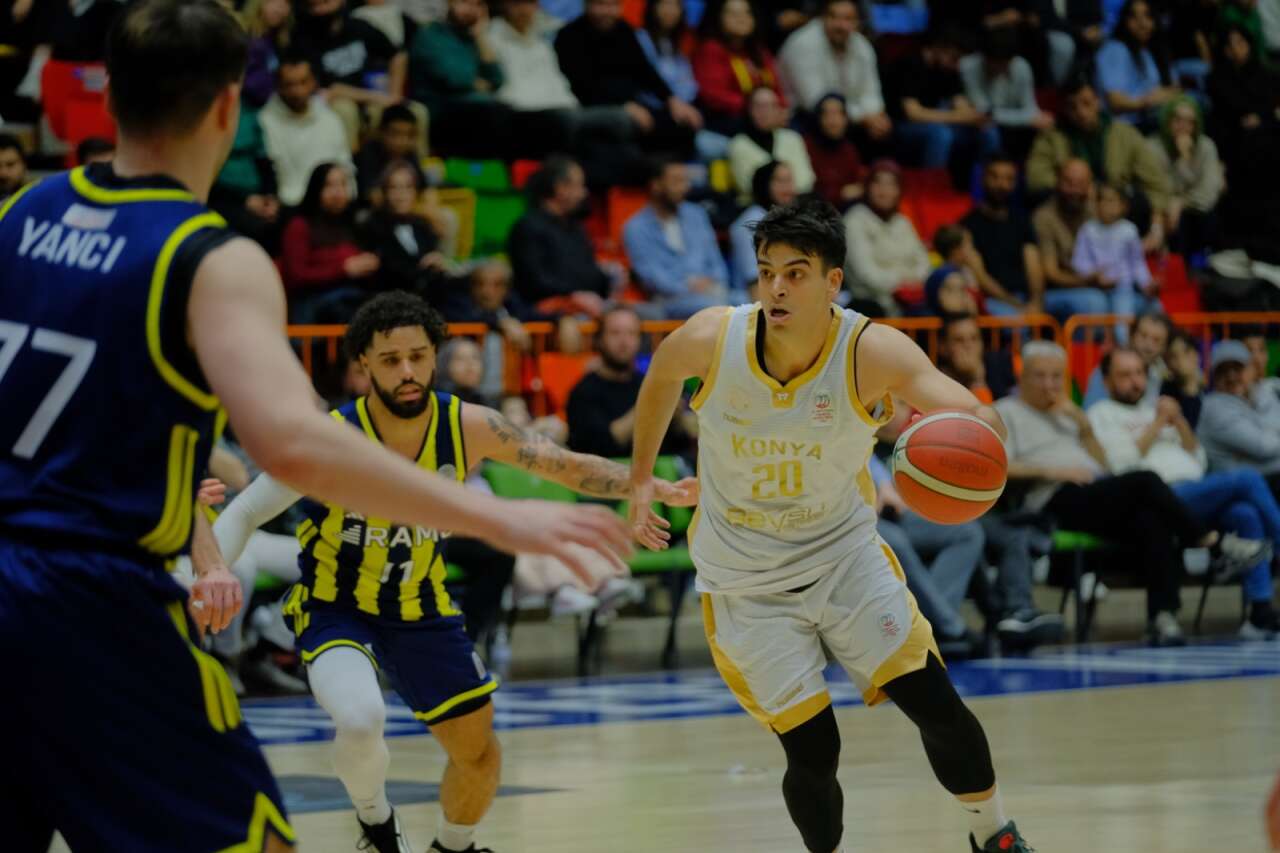 konya-buyuksehir-belediyespor-rakibini-farkli-gecti-yari-finale-yukseldi