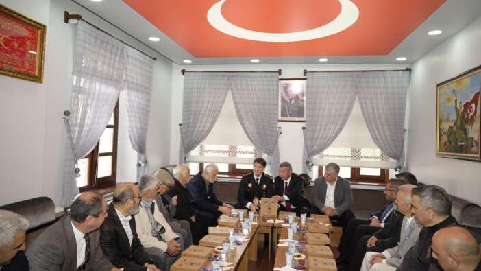 konyanin-yeni-emniyet-mudurunden-yurek-isitan-bulusma
