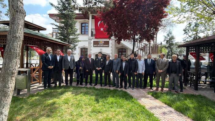 konyanin-yeni-emniyet-mudurunden-yurek-isitan-bulusma