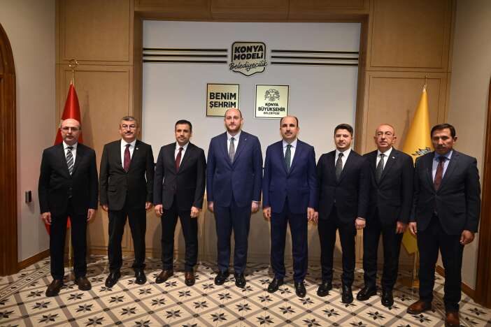 bakan-bak-konyada-ikinci-duragi-baskan-altayin-yani-oldu