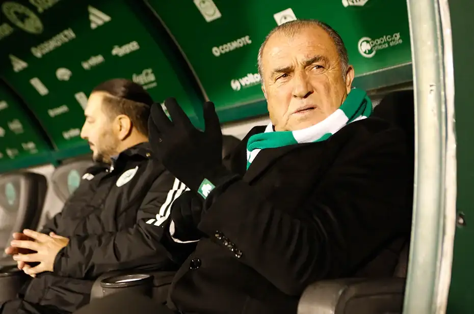 shakhtar-donetski-sampiyonluga-tasiyan-arda-turan-tarihe-gecti