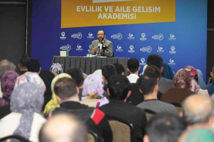 konyada-ciftlere-ozel-akademide-finale-dogru-buyuk-odul-umre