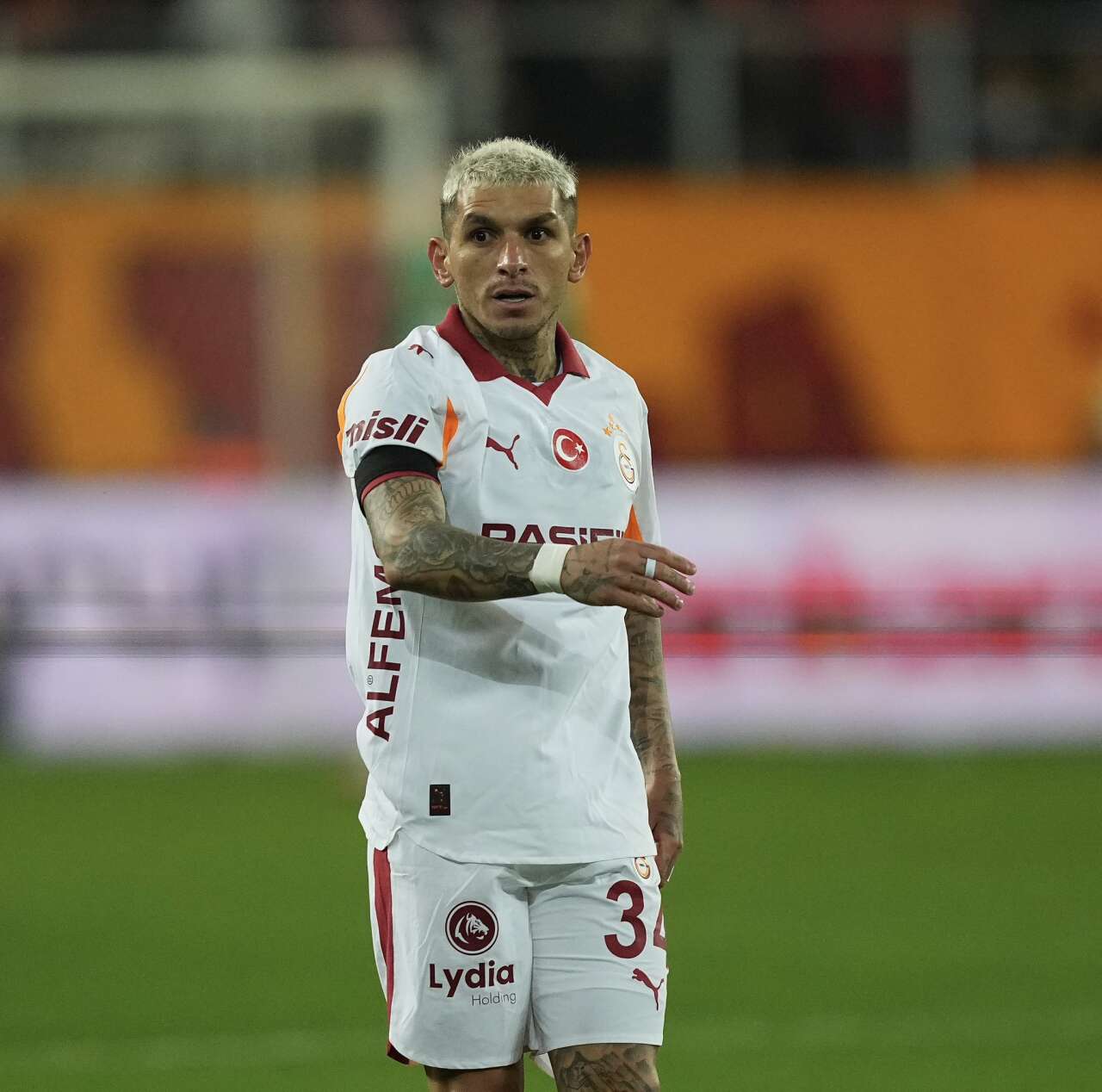 saldiriya-ugrayan-futbolcu-lucas-torreira-o-anlari-anlatti