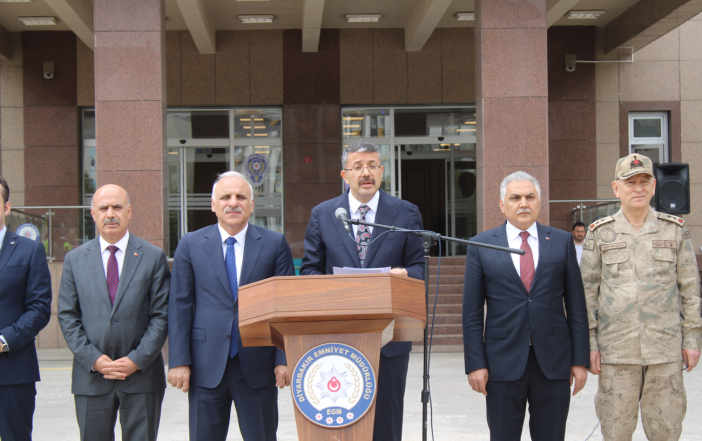konya-dahil-23-ilde-zehir-tacirlerine-operasyon-402-gozalti