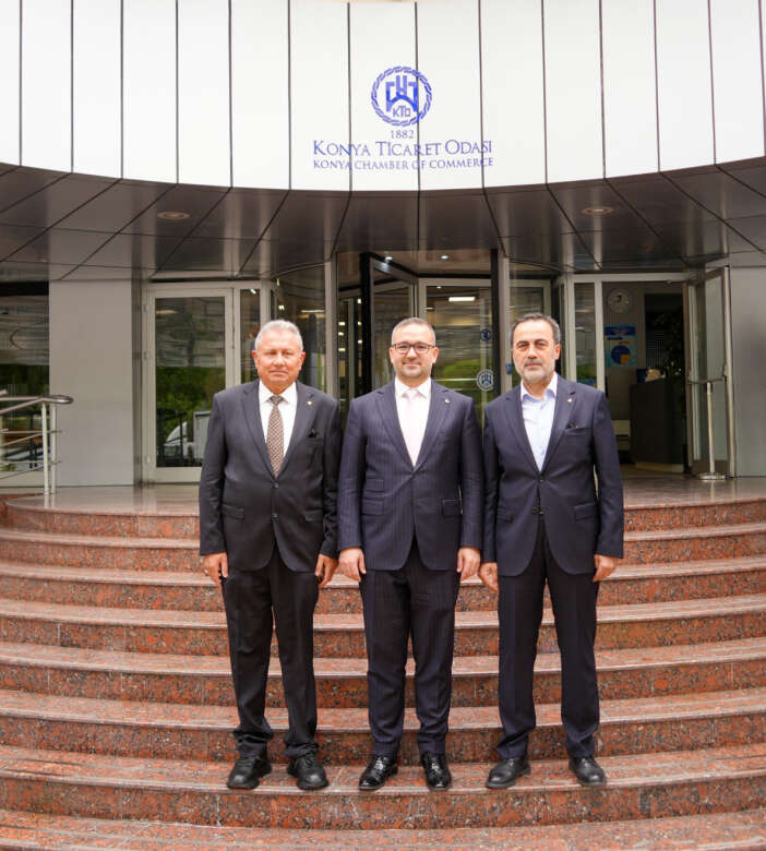 merkez-bankasi-baskani-karahan-konyada-is-adamlari-ile-ozel-toplanti-yapti