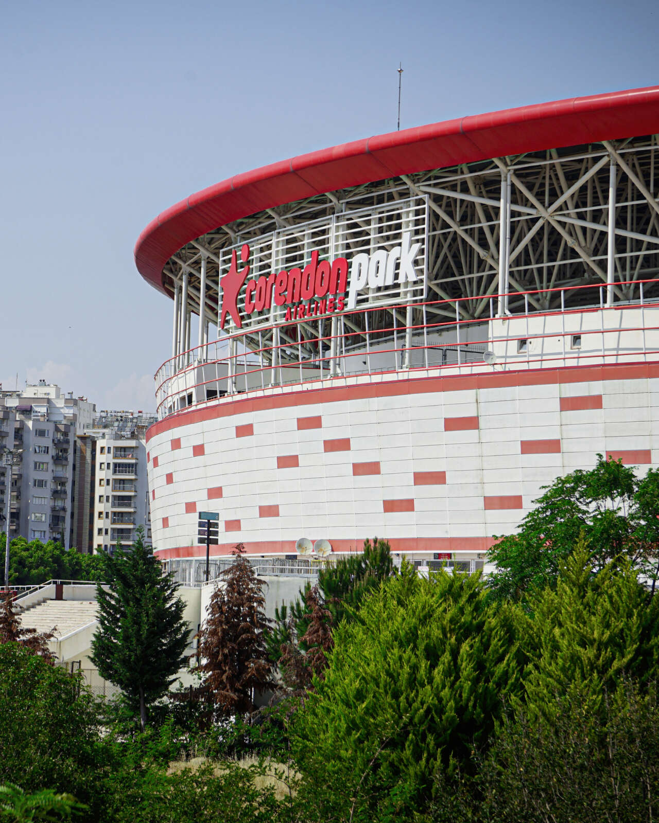 trabzonsporlu-yoneticinin-konyaspor-sozleri-ortaligi-karistirdi