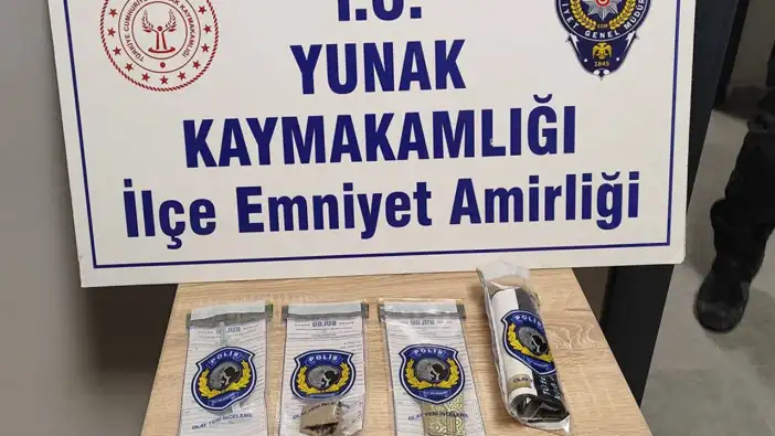 konyada-supheli-araclarda-uyusturucu-alarmi