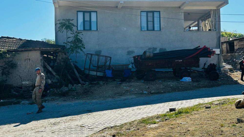 tartistigi-arkadaslarina-kursun-yagdirdi-1-olu-3-yarali