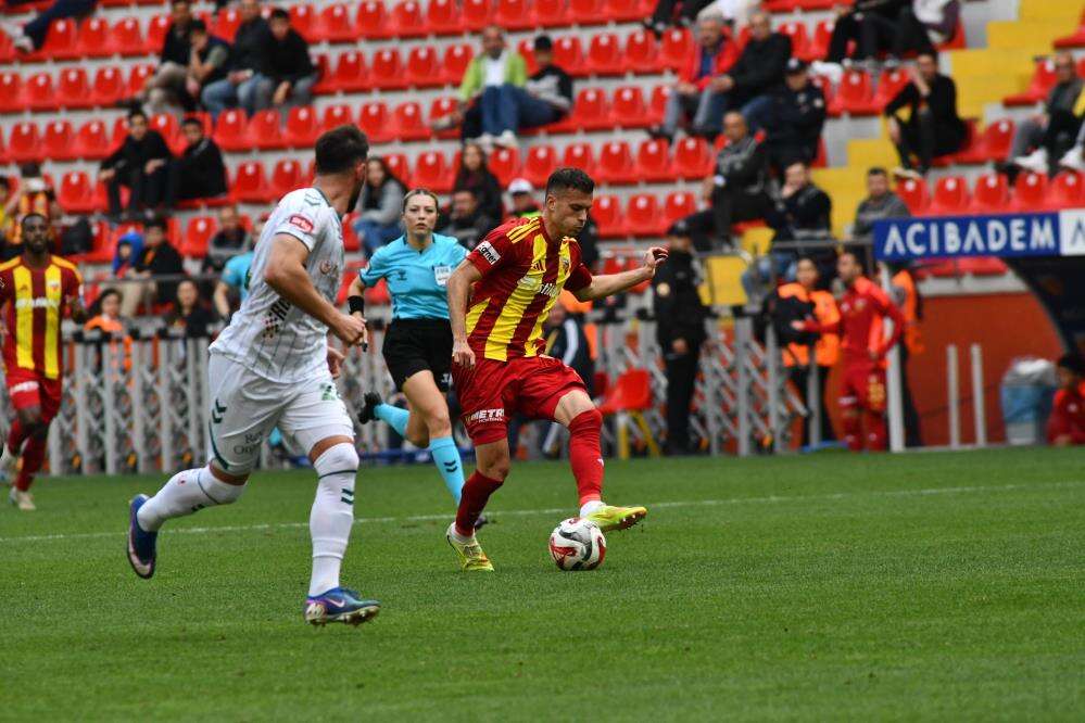 konyaspor-sezonun-son-macinda-kayserispora-maglup-oldu
