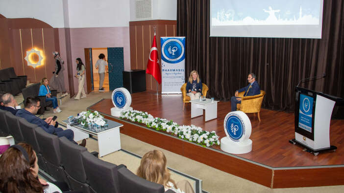 konyada-eczacilik-dunyasi-pharmasel-2026da-bulustu