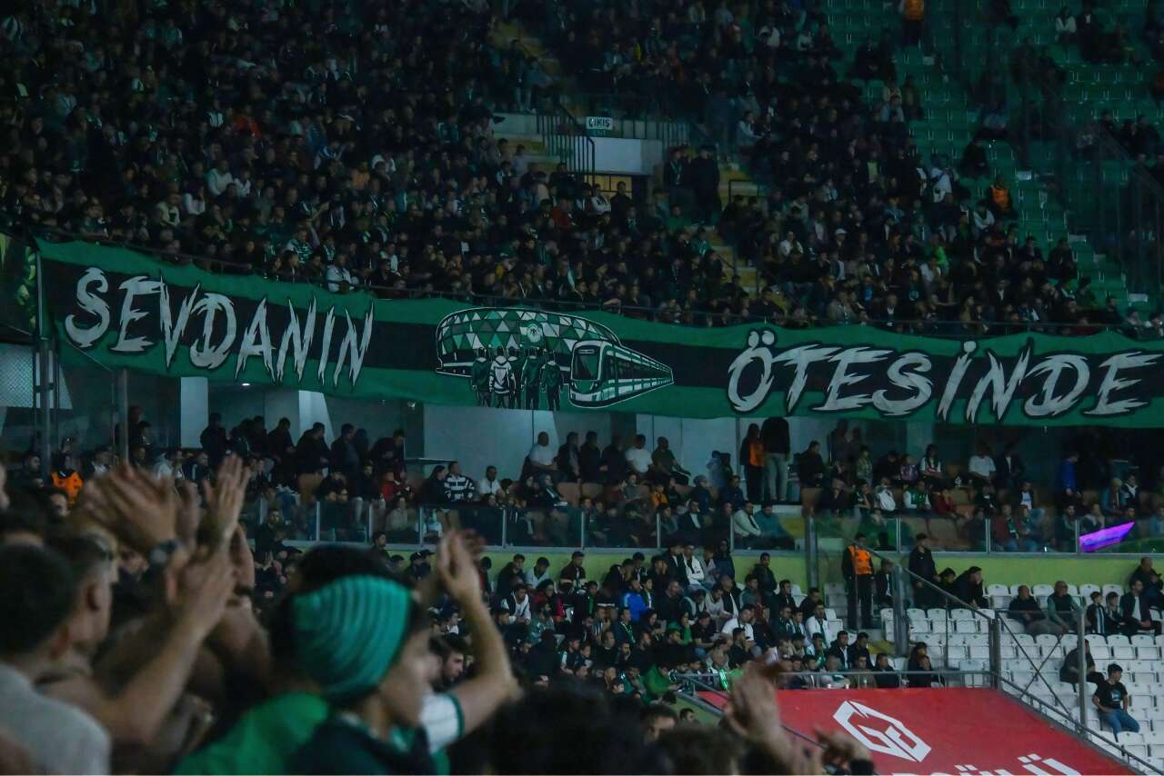 konyaspor-taraftarlari-antalyaya-kapali-gise-gidiyor-dakikalar-icinde-tukendi