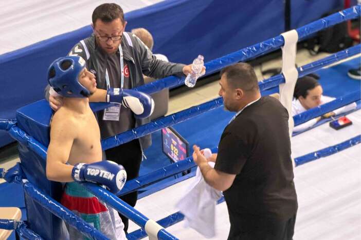 meramli-sporculardan-konyaya-cifte-gurur