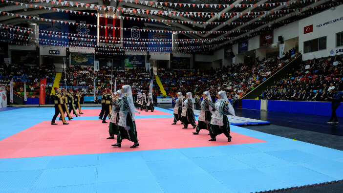 konyada-19-mayis-coskusu