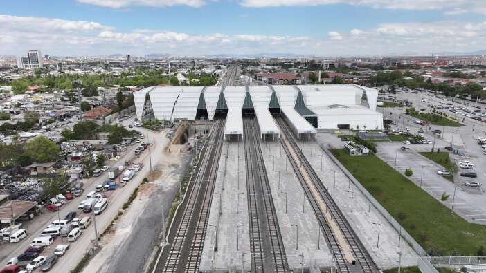 konyada-metro-da-dahil-tum-ulasimin-merkez-noktasi-icin-kazma-vuruldu