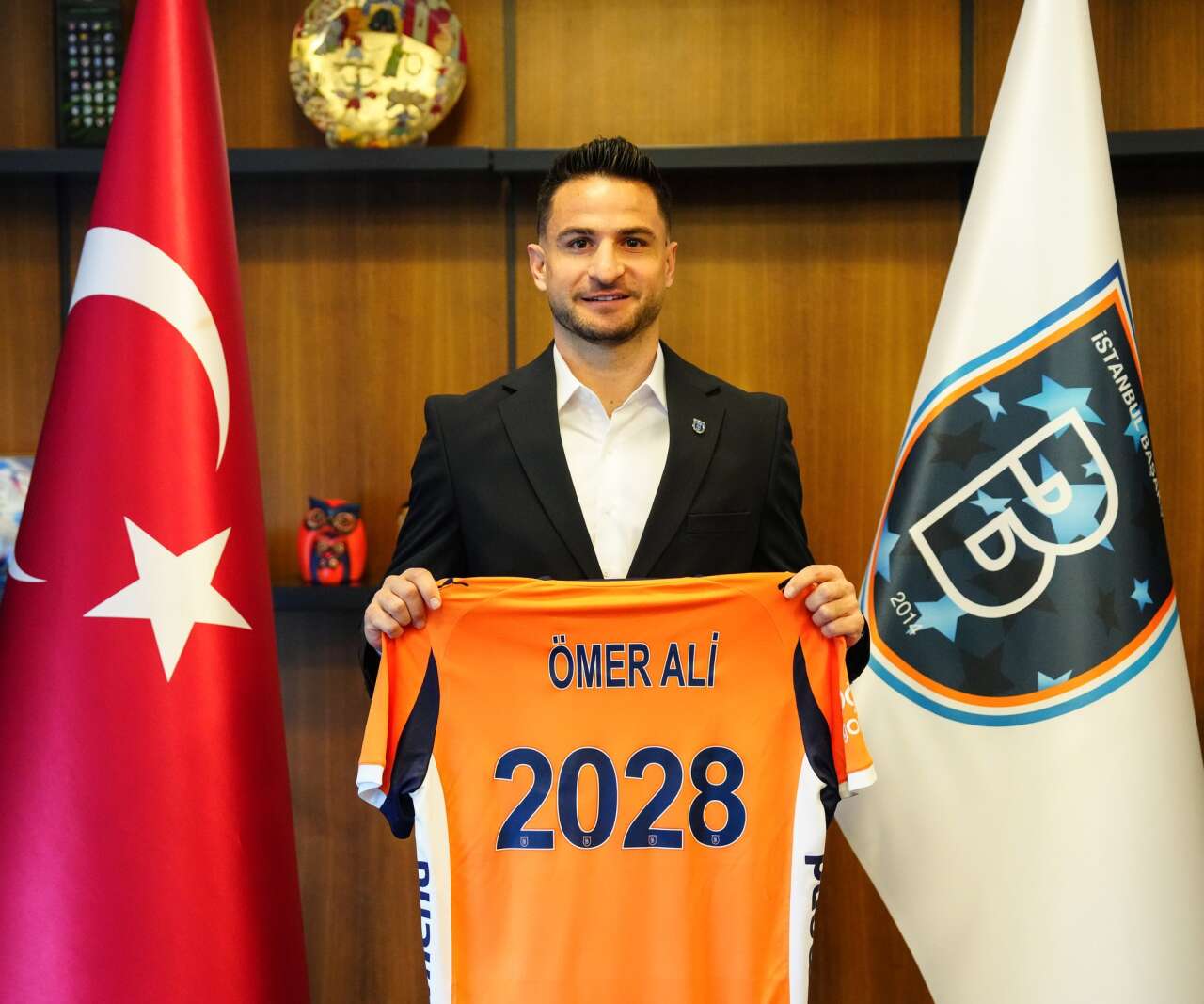 basaksehir-omer-ali-sahiner-kararini-resmen-duyurdu