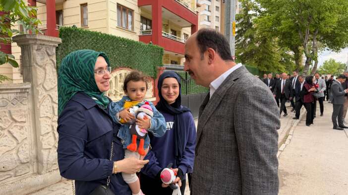 baskan-altay-ve-baskan-kavus-konya-esnafiyla-bulustu