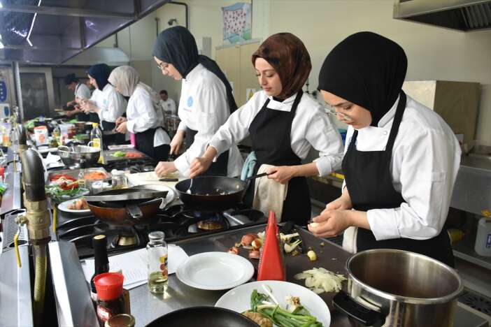 dunyaya-turk-mutfagi-dersi-verdiler-kendi-ismimizi-kullanmaliyiz
