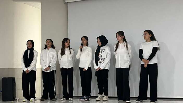 konya-anadolu-imam-hatip-lisesinde-sanat-ve-edebiyat-dolu-aksam