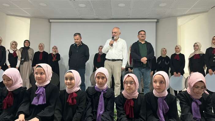 konya-anadolu-imam-hatip-lisesinde-sanat-ve-edebiyat-dolu-aksam