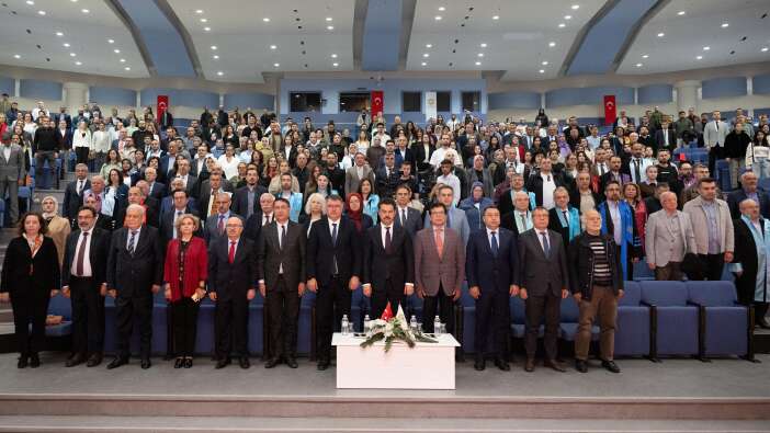 konyada-gurur-gunu-selcuk-universitesindeki-basarilar-odullendirildi