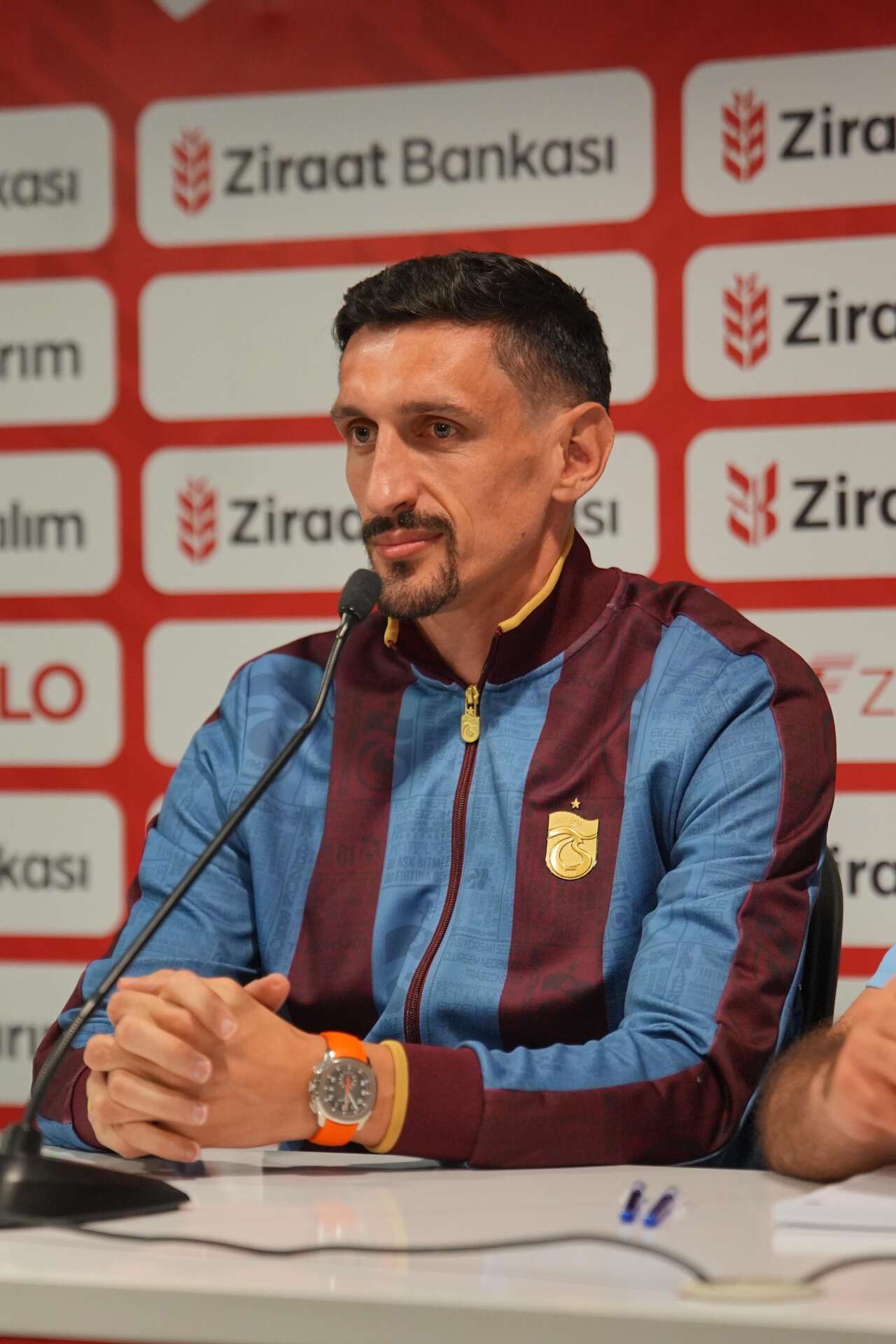 trabzonspor-kaptani-stefan-savic-konyasporu-tebrik-etti