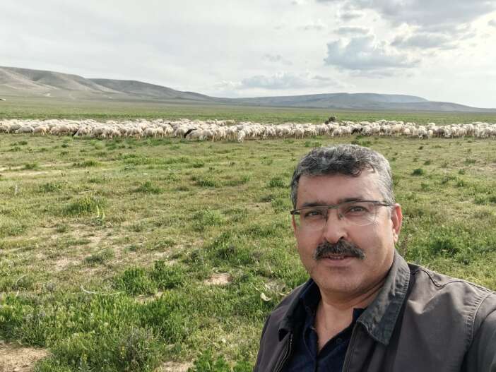 konyada-ozlenen-tablo-meralar-costu-uretici-de-kuzularla-bayram-yapiyor