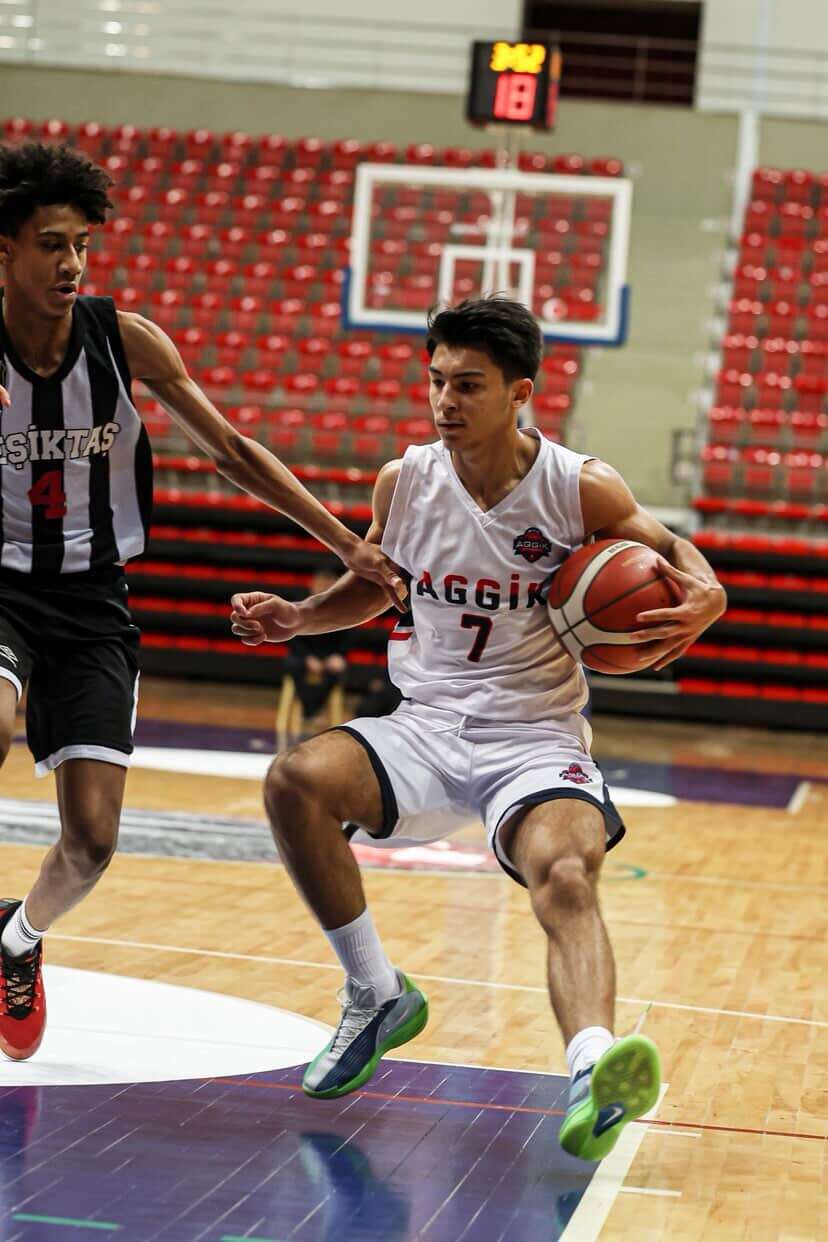 konyadaki-u16-soleninde-yildizlasti-basketbolun-yeni-cevheri-goz-kamastirdi