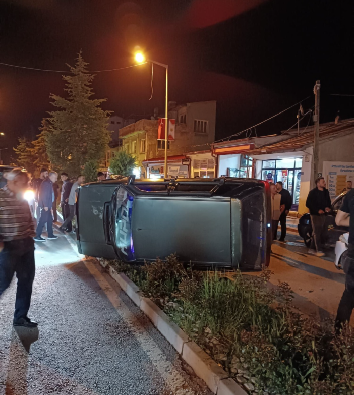 konyanin-bir-ilcesinde-geceyi-hareketlendiren-kaza