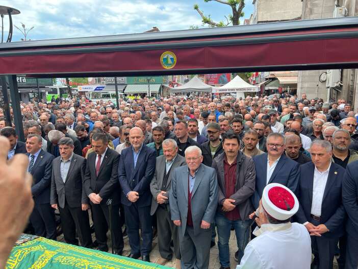 suleyman-soyludan-konyanin-da-yakindan-tanidigi-isim-icin-duygusal-paylasim