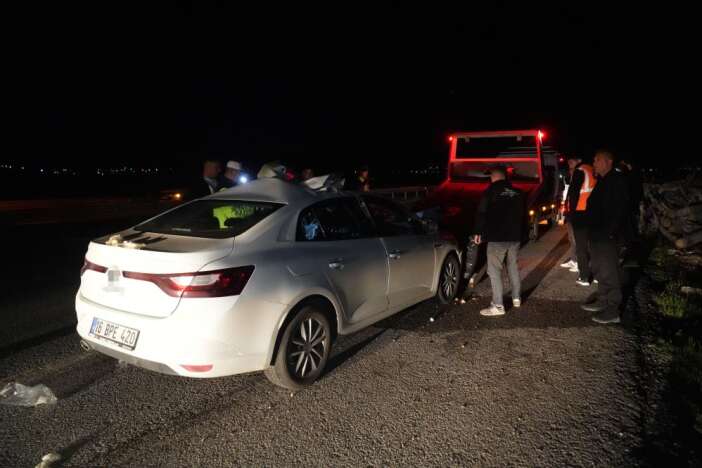 yola-cikan-ata-carpan-otomobil-hurdaya-dondu-ayni-aileden-7-yarali