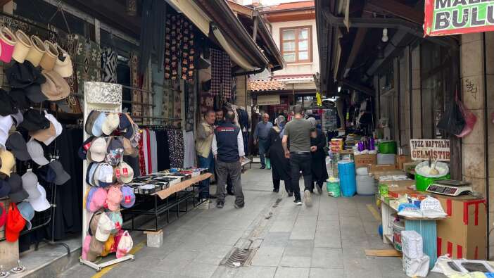 konyanin-kalbinde-her-gun-yuzlerce-kisi-geciyor-ama-sirrini-bilen-cok-az
