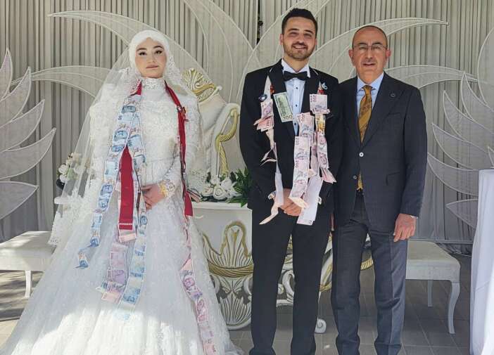 koseoglu-ve-ozbek-ailelerinin-mutlu-gunu