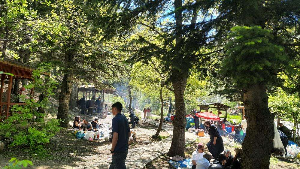 merak-eden-yerinde-gordu-binlerce-konyali-bayramda-aygirdibine-akin-etti