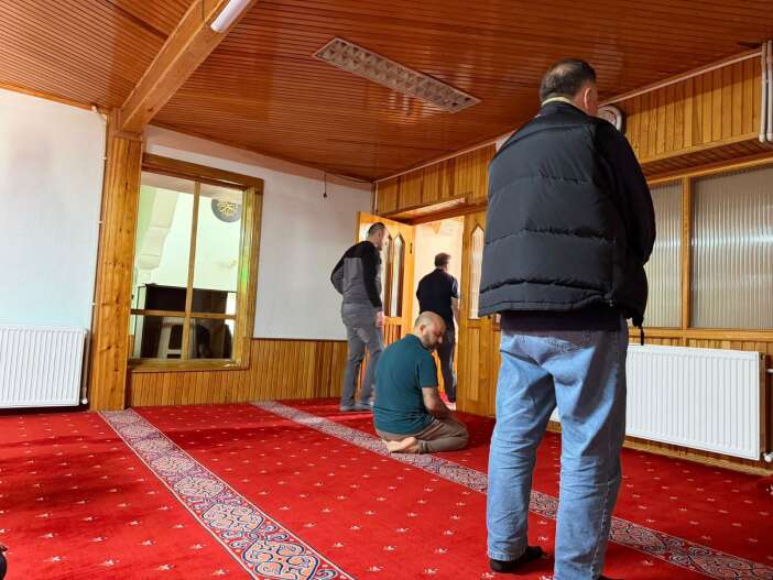 konyanin-kiblesinden-iceri-girilen-camisi-752-yildir-ayakta