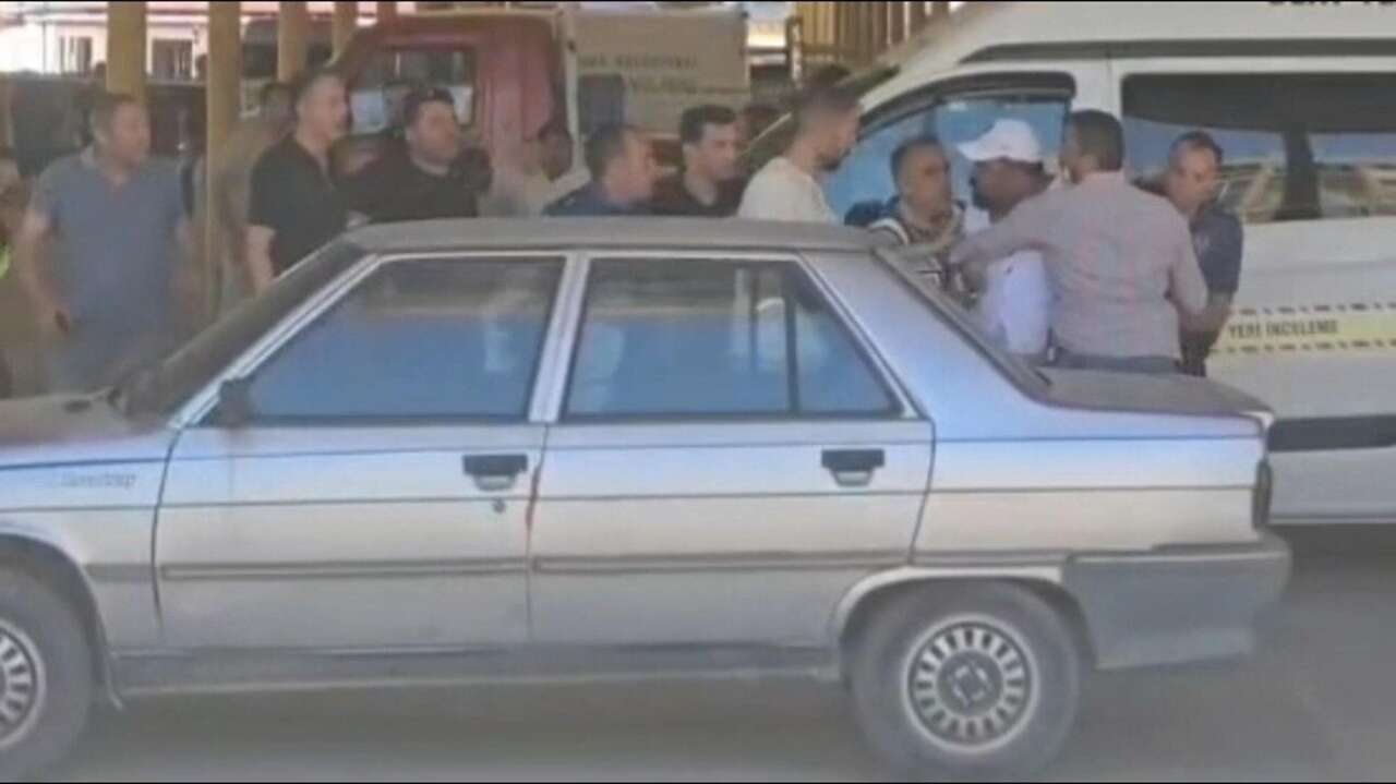 aldatildigini-dusunup-hamile-esini-ve-beraberindeki-erkegi-oldurmustu-cektigi-video-ortaya-cikti