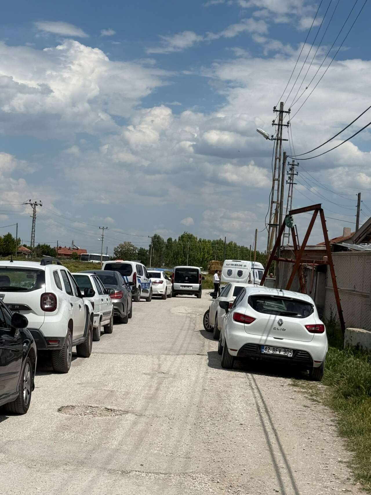 konyada-silah-sesinin-geldigi-eve-giren-ekipler-aci-manzarayla-karsilasti