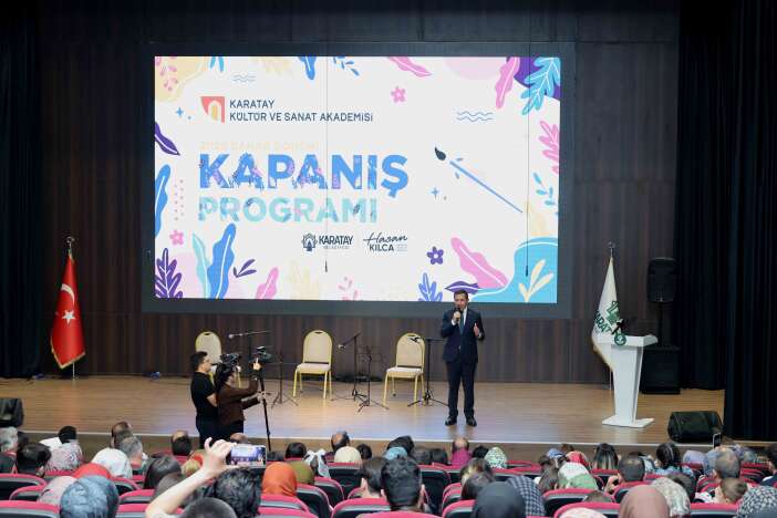 konyada-muhtesem-final-karatay-kultur-ve-sanat-akademisinde-yil-sonu-coskusu-yasandi