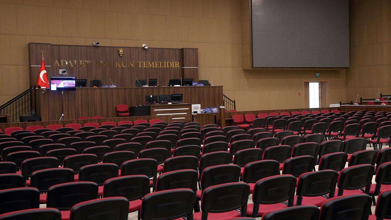 oldurulen-konyali-ogretmenin-adiyla-mudur-yardimcisini-tehdit-etti-mahkemeden-dikkat-ceken-karar
